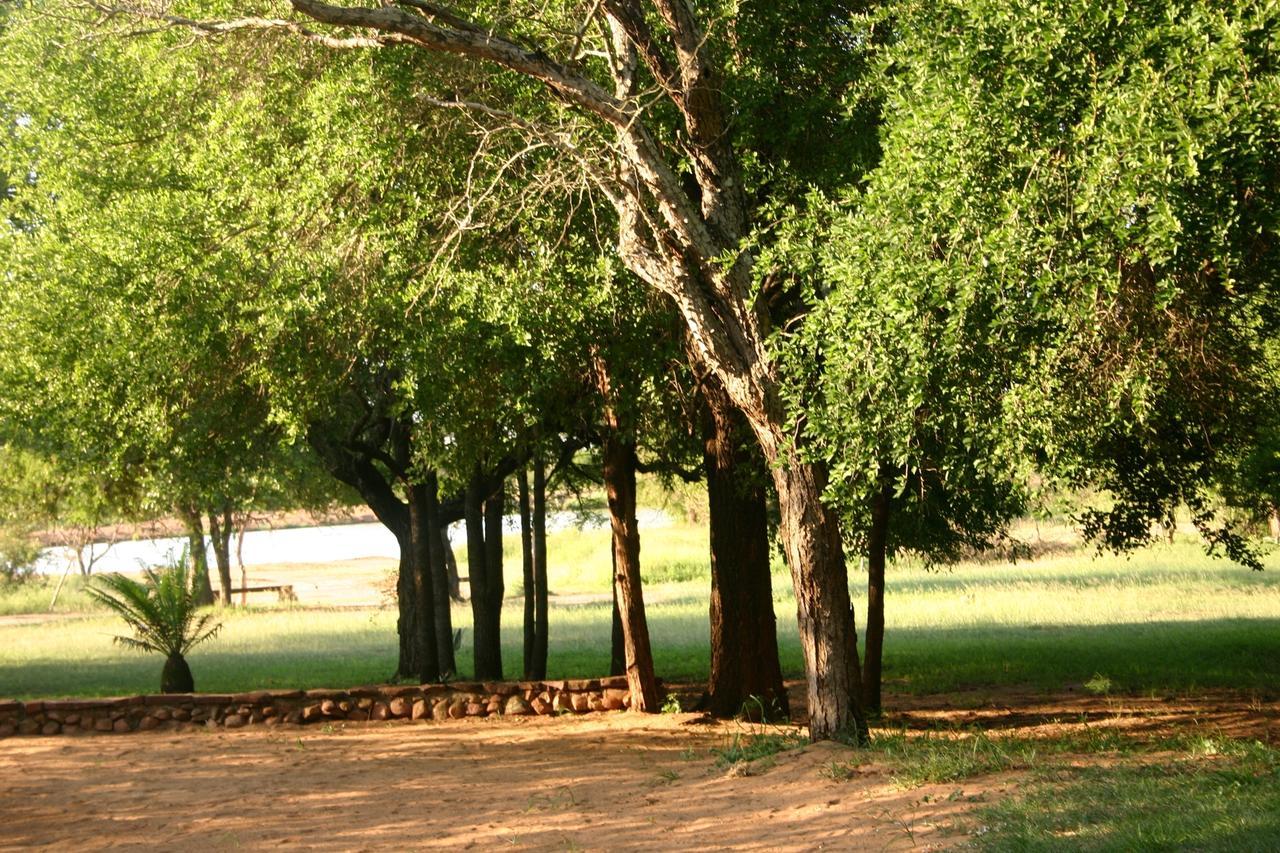Hlane Royal National Park Villa Simunye ภายนอก รูปภาพ