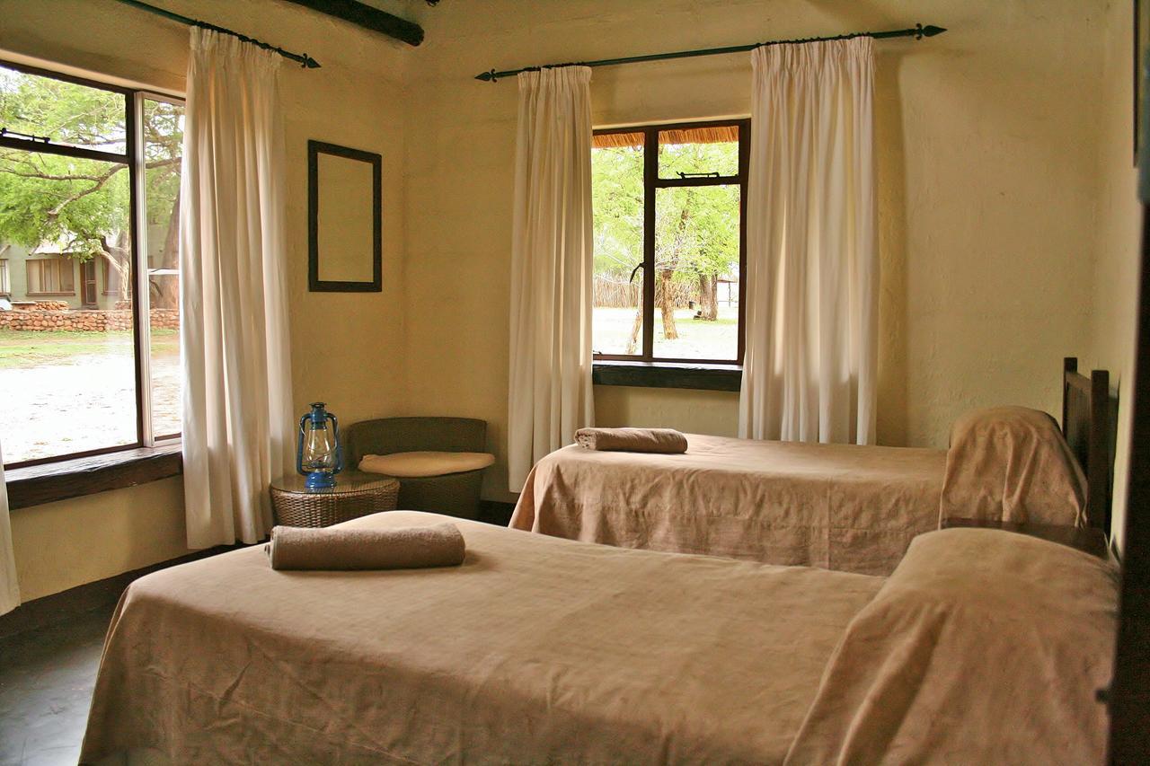 Hlane Royal National Park Villa Simunye ภายนอก รูปภาพ